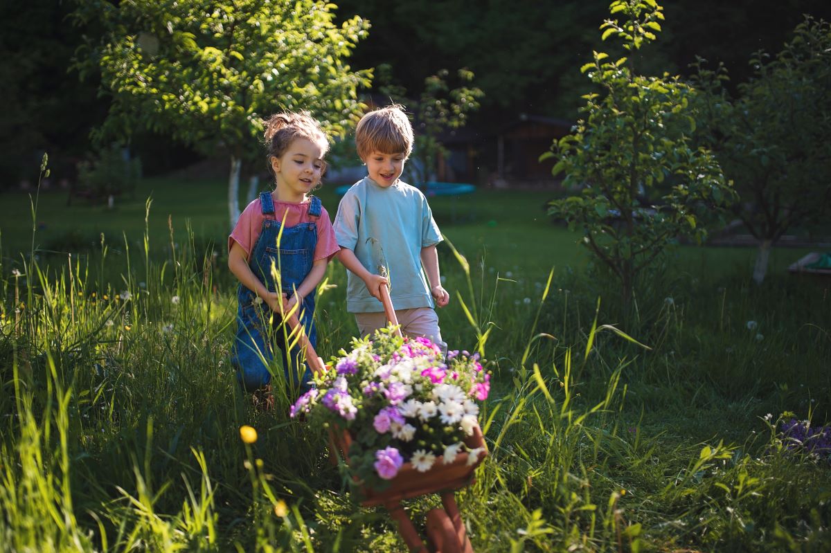 Kinder im Garten beschäftigen: Kreative Ideen für den Ostalb